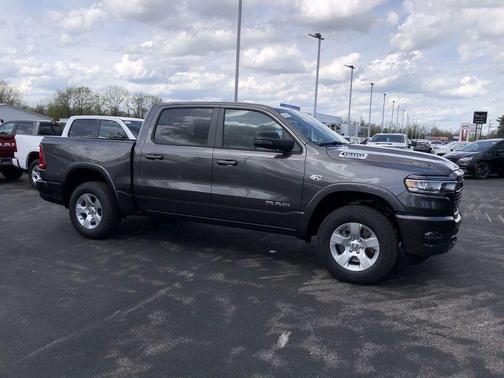 Granite Crystal Clearcoat Metallic 2026 RAM 1500 Big Horn/Lone Star