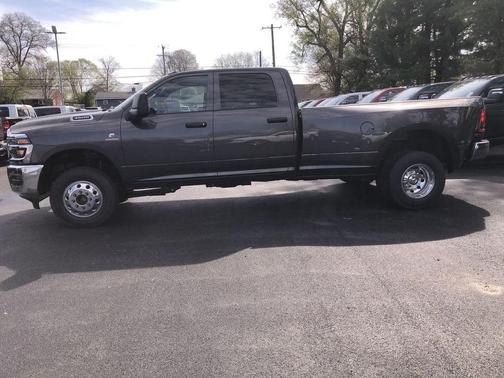 Granite Crystal Clearcoat Metallic 2026 RAM 3500 Tradesman