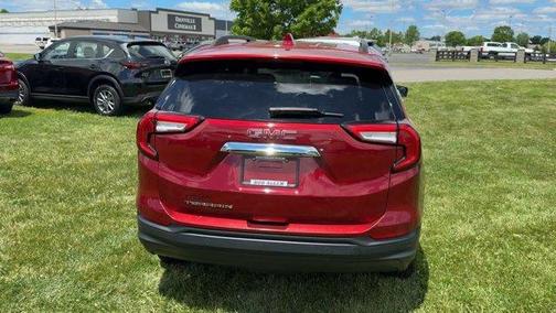 Cayenne Red Tintcoat 2022 GMC Terrain SLE