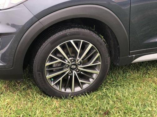 2019 Hyundai TUCSON SEL