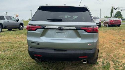 Sterling Gray Metallic 2023 Chevrolet Traverse RS