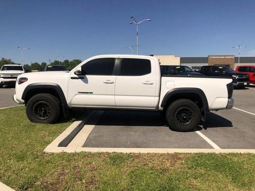 2023 Toyota Tacoma SR