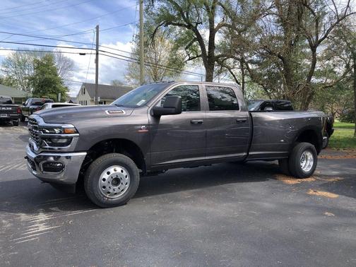 Granite Crystal Clearcoat Metallic 2026 RAM 3500 Tradesman