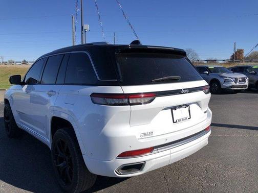 2023 Jeep Grand Cherokee Summit