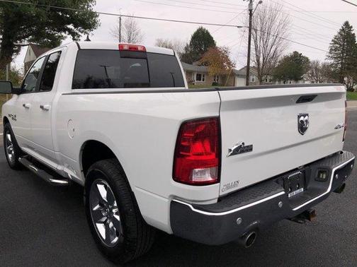 2017 RAM 1500 SLT