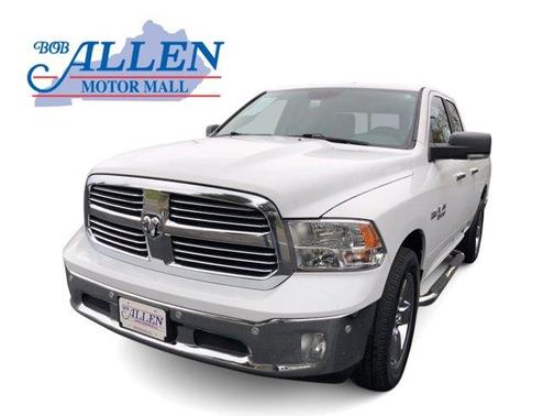 2017 RAM 1500 SLT