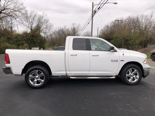 2017 RAM 1500 SLT