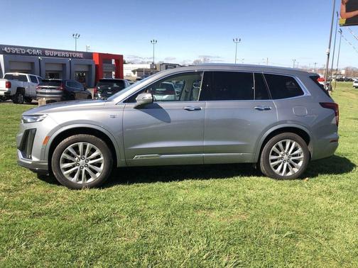 Silver Metallic 2023 Cadillac XT6 Premium Luxury AWD