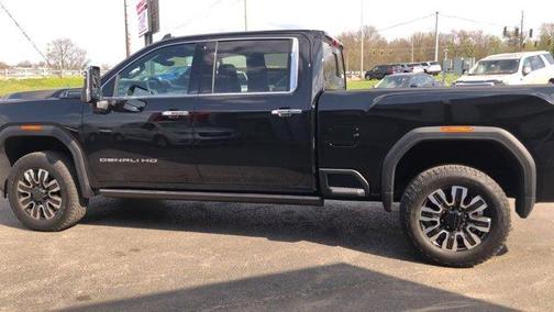 Onyx Black 2025 GMC Sierra 2500 Denali Ultimate