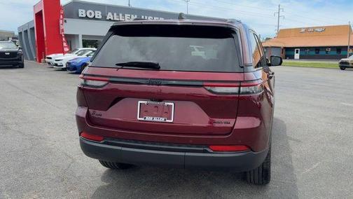 Velvet Red Pearlcoat 2023 Jeep Grand Cherokee Limited