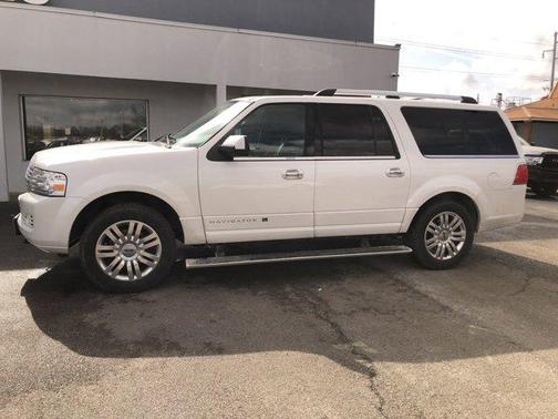 2014 Lincoln Navigator L