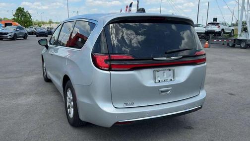 Silver Mist Clearcoat 2024 Chrysler Pacifica Touring-L