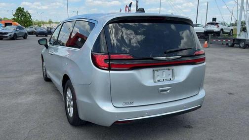 Silver Mist Clearcoat 2024 Chrysler Pacifica Touring-L