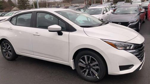 2025 Nissan Versa 1.6 SV