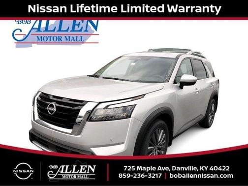 2025 Nissan Pathfinder SL