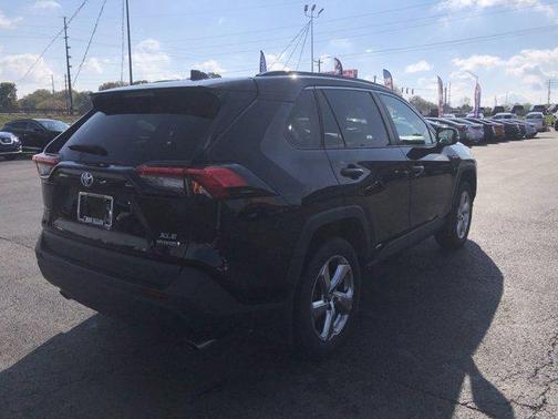 2021 Toyota RAV4 Hybrid XLE Premium
