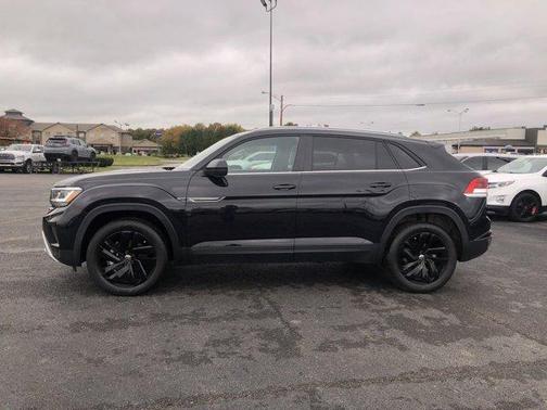 2022 Volkswagen Atlas Cross Sport 3.6L V6 SE w/Technology