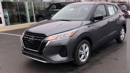 2025 Nissan Kicks Play S