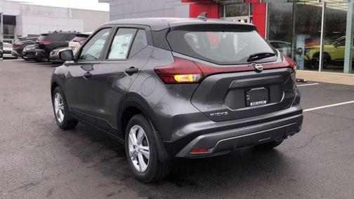 2025 Nissan Kicks Play S