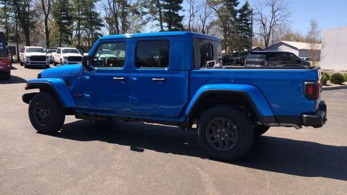 Hydro Blue Pearlcoat 2026 Jeep Gladiator Sport