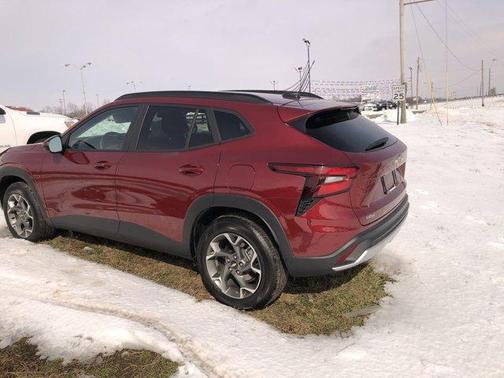 2025 Chevrolet Trax LT