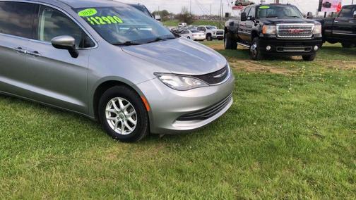 2020 Chrysler Voyager LXI