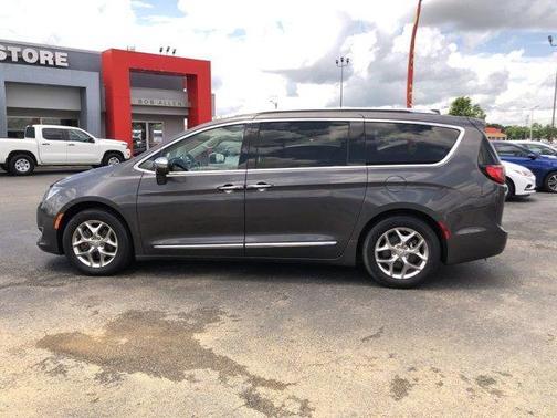 2019 Chrysler Pacifica Limited