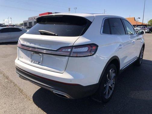 2022 Lincoln Nautilus Reserve