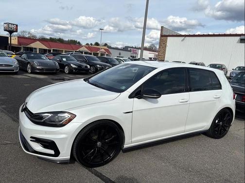 2019 Volkswagen Golf R 4-Door w/DCC & Navigation