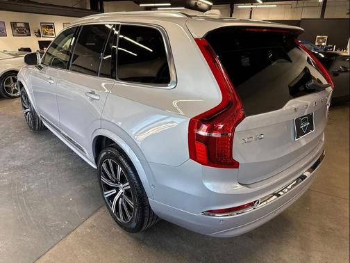 2025 Volvo XC90 B6 Plus 7-Seater