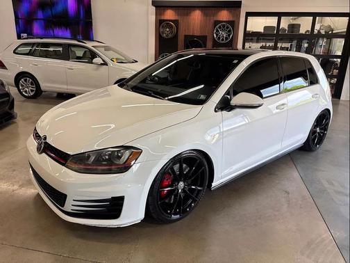 Pure White 2016 Volkswagen Golf GTI 2.0T Autobahn w/Performance Package 4-Door