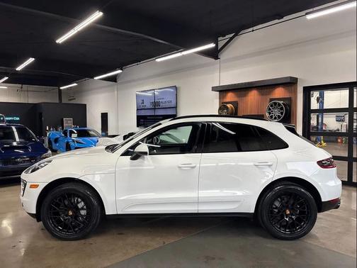 2016 Porsche Macan S