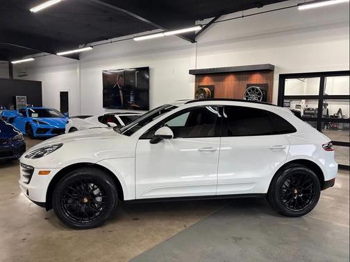 2016 Porsche Macan S