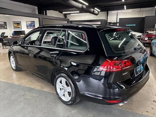 2015 Volkswagen Golf SportWagen TDI S 4-Door