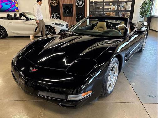 2001 Chevrolet Corvette Base