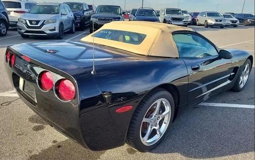 2004 Chevrolet Corvette Base