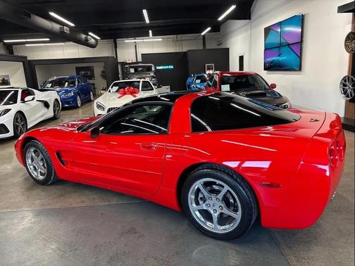 2004 Chevrolet Corvette Base