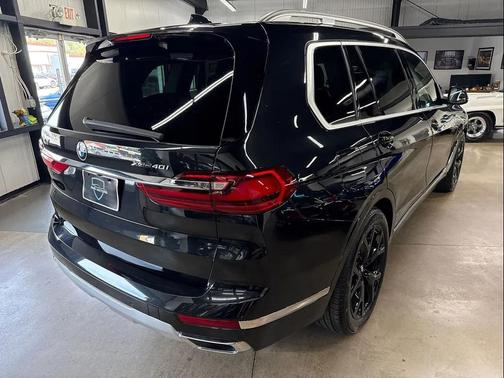 2022 BMW X7 xDrive40i