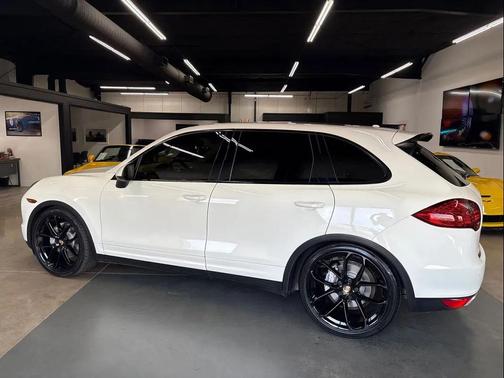 2012 Porsche Cayenne S