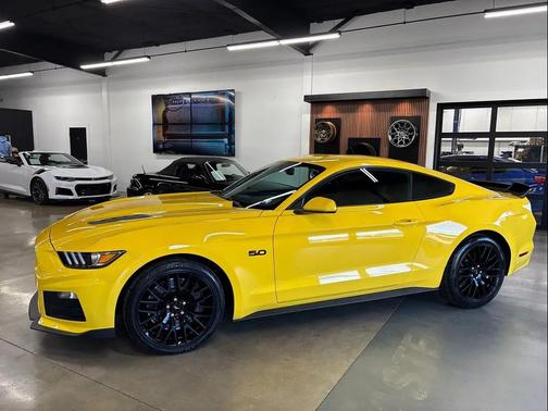2017 Ford Mustang GT
