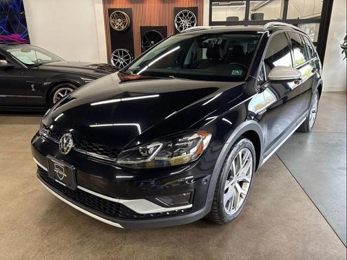 Deep Black Pearl Metallic 2018 Volkswagen Golf Alltrack TSI SEL