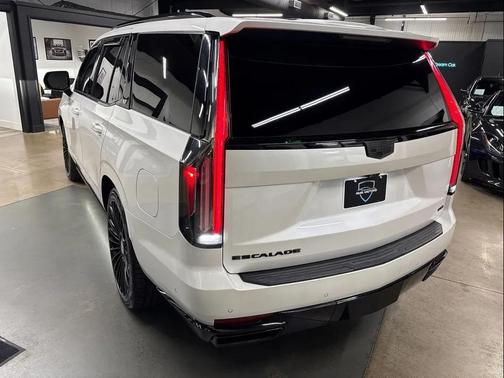 2021 Cadillac Escalade Sport Platinum