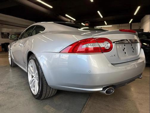Liquid Silver 2010 Jaguar XK Base