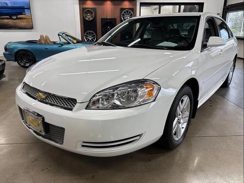 Summit White 2013 Chevrolet Impala LT