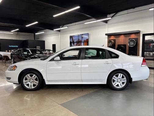 Summit White 2013 Chevrolet Impala LT