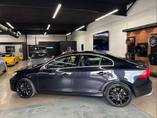 Black 2013 Volvo S60 T6 R-Design