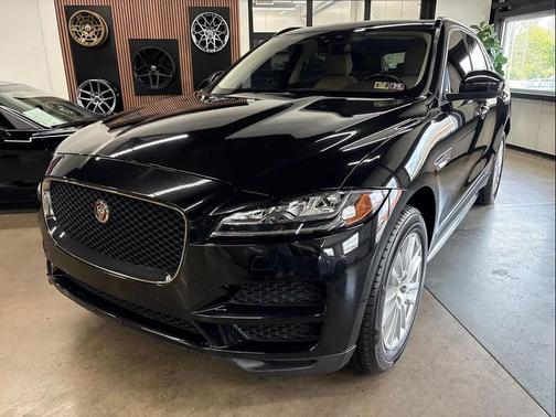 Black 2017 Jaguar F-PACE 35t Prestige