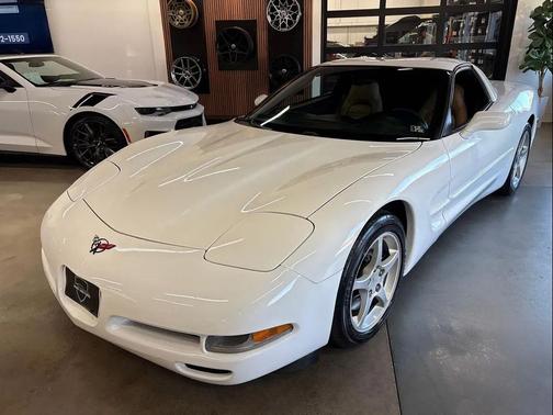 2004 Chevrolet Corvette Base