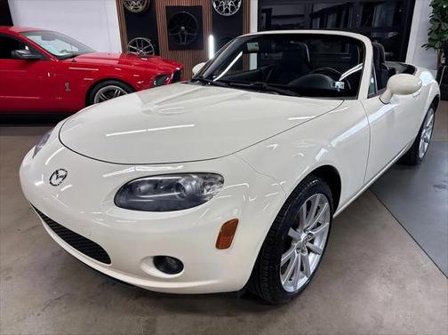 2006 Mazda MX-5 Miata Sport