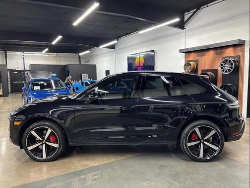 2023 Porsche Macan S